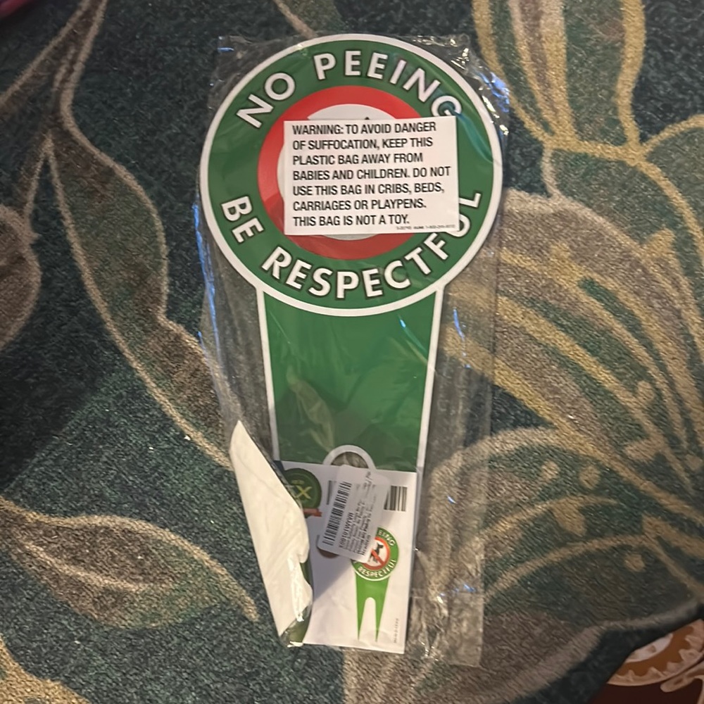Yard/Lawn Dog sign No peeing